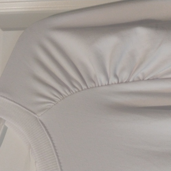 4pc bundle with earrings and bracelet nwt - Picture 7 of 13